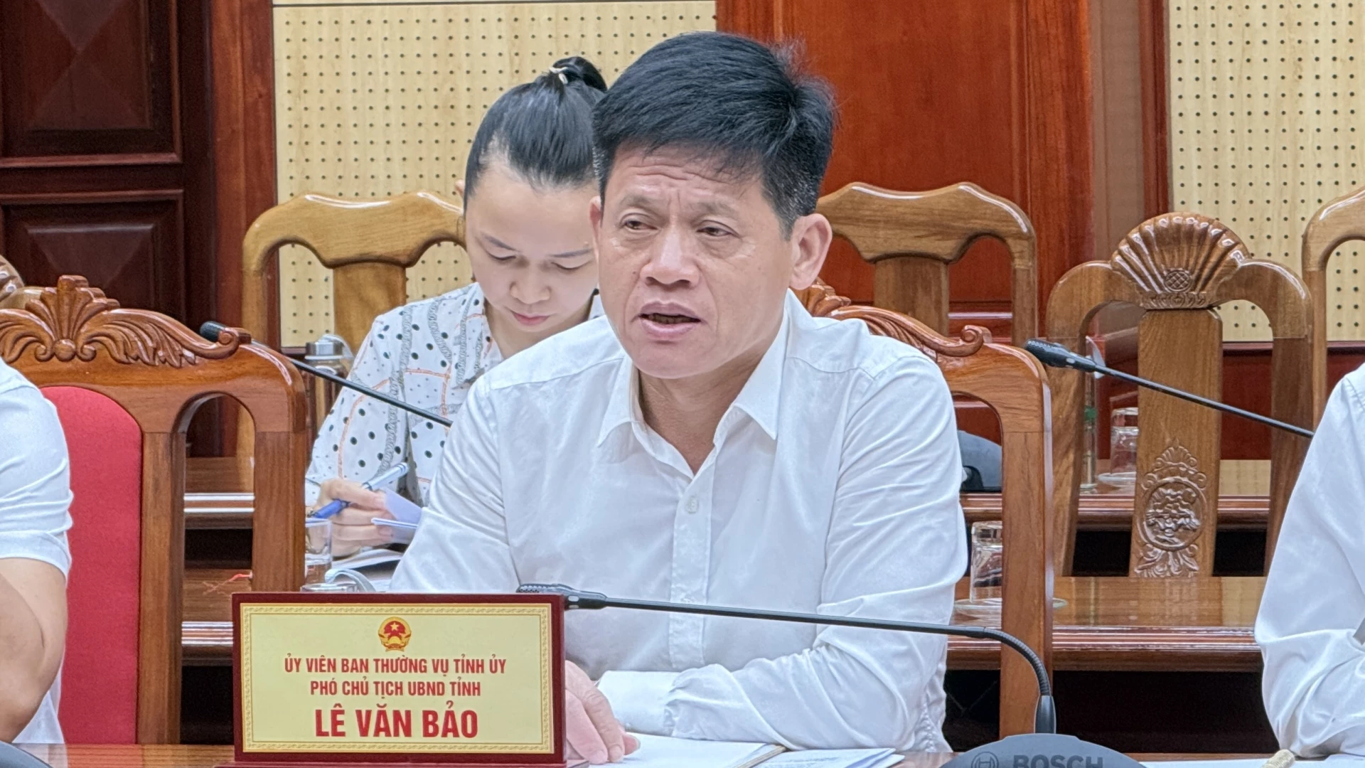 Đồng chí Lê Văn Bảo, Ủy viên Ban Thường vụ Tỉnh ủy, Phó Chủ tịch UBND tỉnh phát biểu tại buổi làm việc - Ảnh: NL