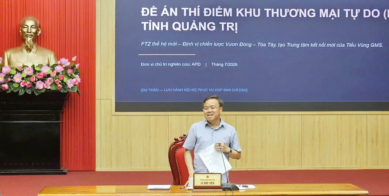 Đồng chí Lê Đức Tiến, Phó Chủ tịch UBND tỉnh phát biểu kết luận tại cuộc họp - Ảnh: P.K