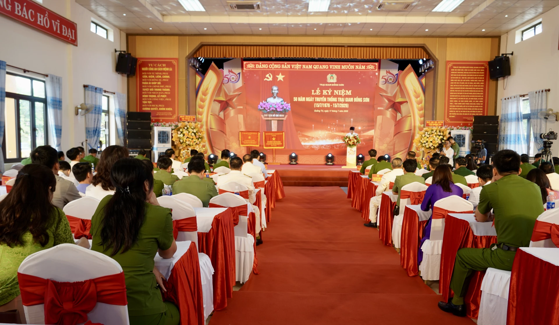 Quang cảnh lễ kỷ niệm - Ảnh: H.N