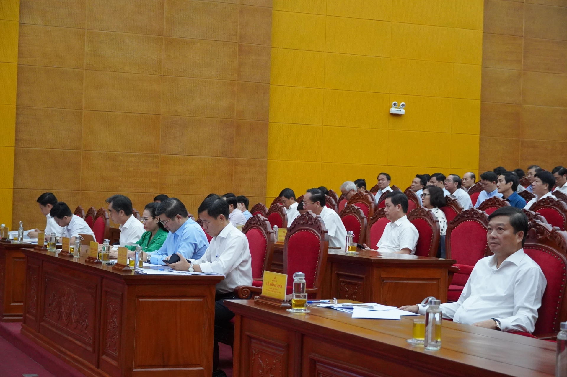 Các đại biểu dự hội nghị tại điểm cầu Quảng Trị - Ảnh: NL