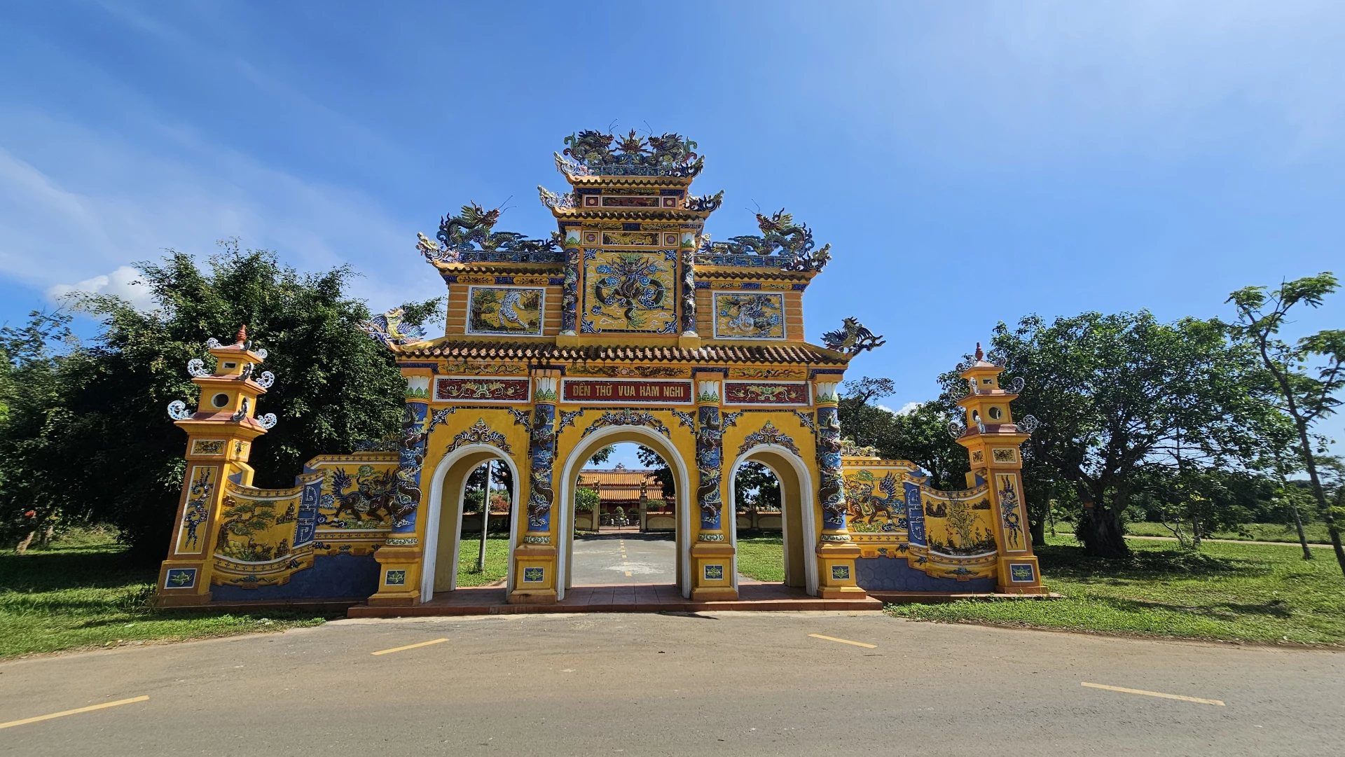 Đền thờ vua Hàm Nghi và các tướng sĩ phong trào Cần Vương tại thôn Tân Sở, xã Cam Lộ-Ảnh: N.T.H