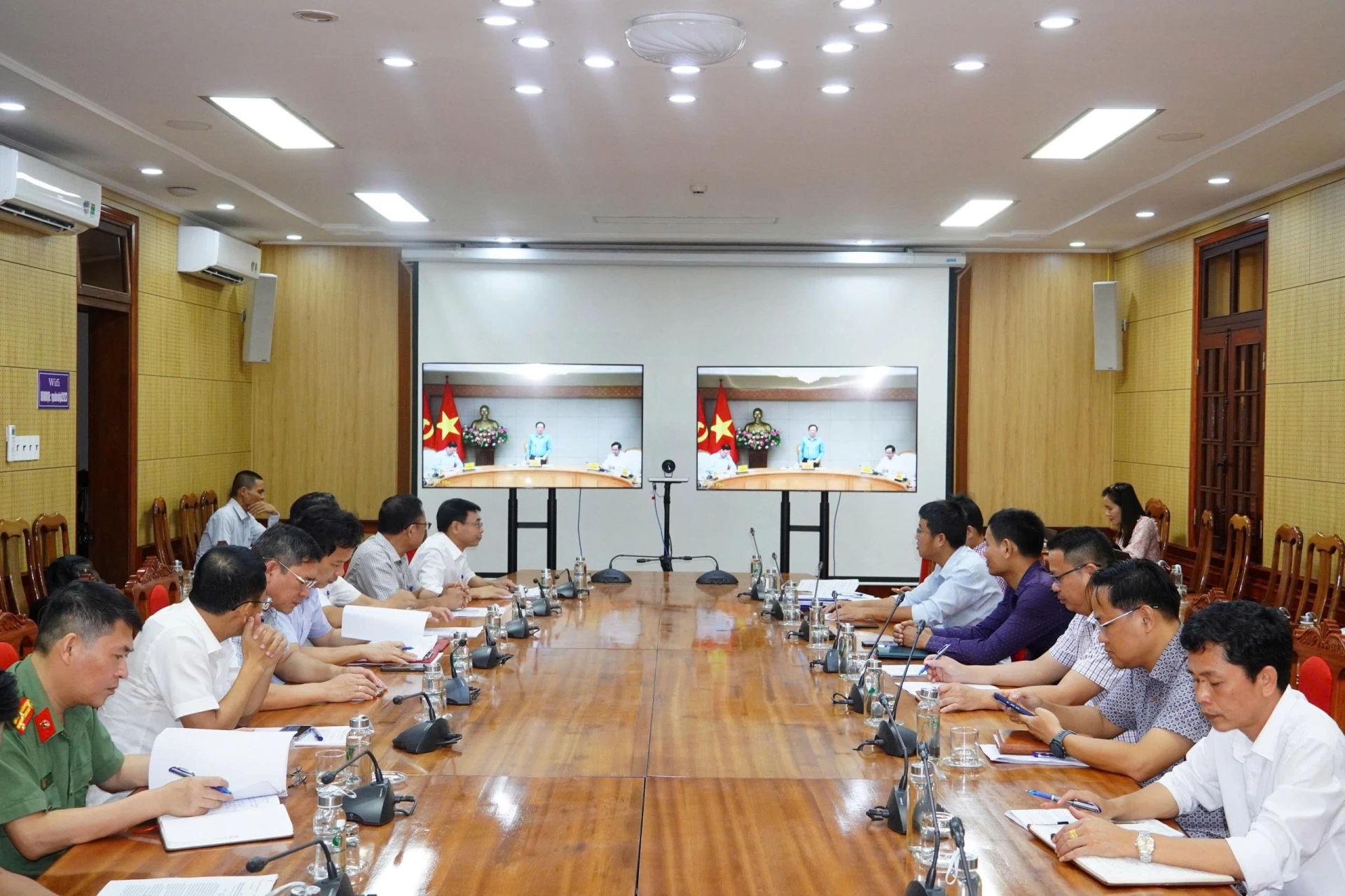 Quang cảnh cuộc họp tại điểm cầu Quảng Trị - Ảnh: NL