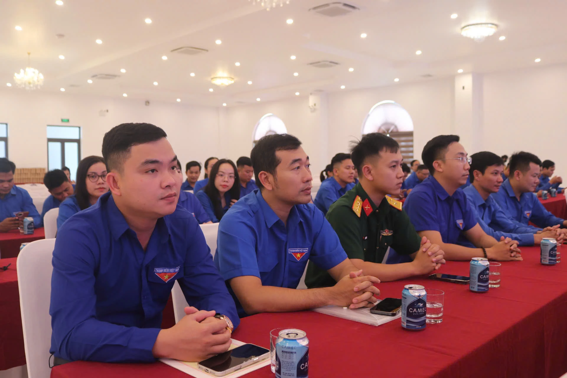 Các đại biểu tham dự Hội nghị - Ảnh: LO 