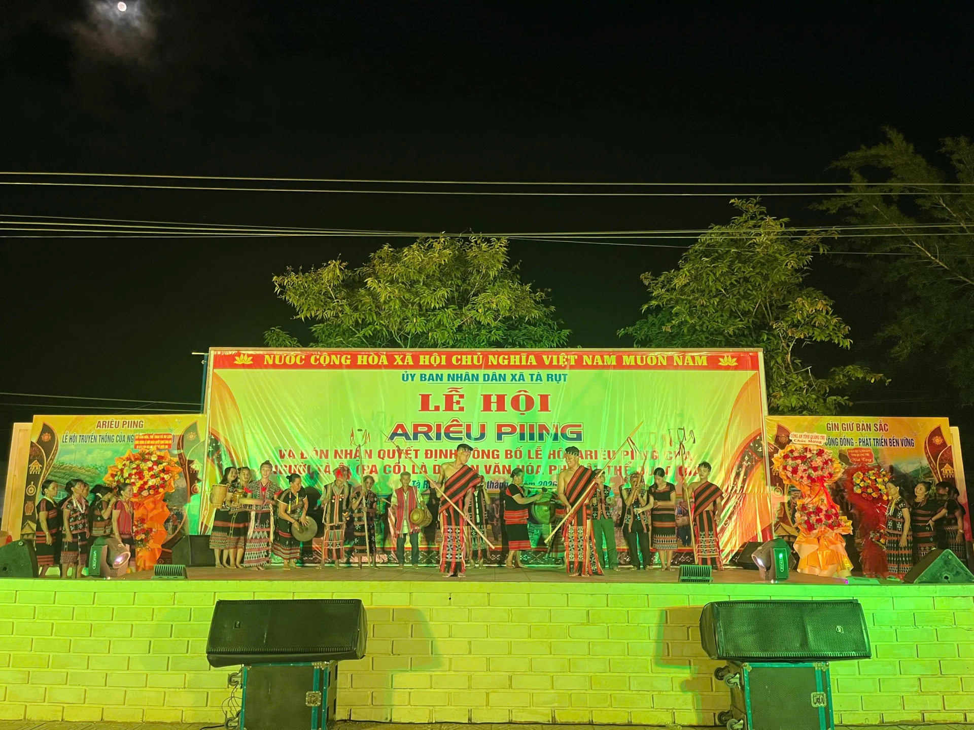 Một tiết mục văn nghệ tại chương trình - Ảnh: LO 