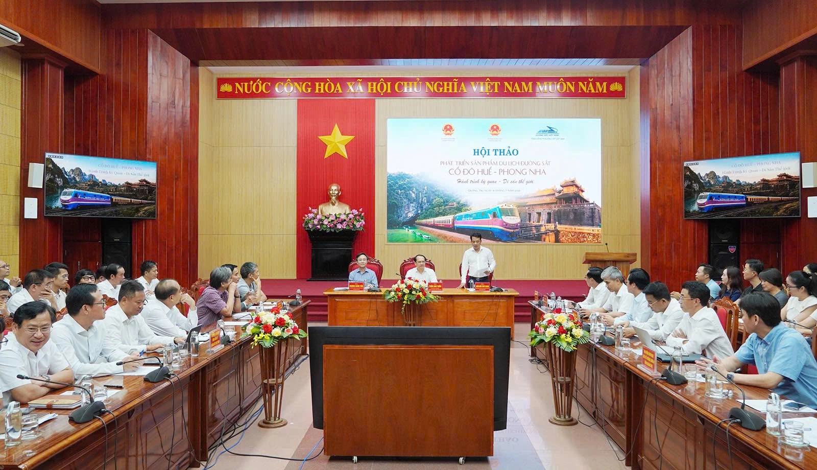 Quang cảnh hội thảo - Ảnh: NL