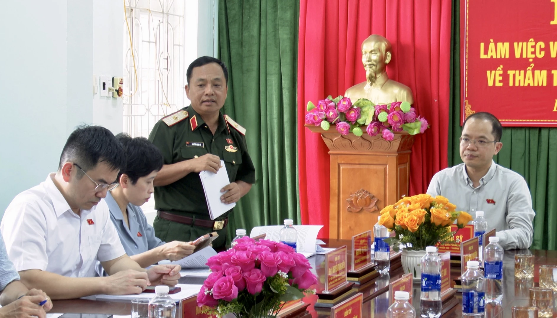 Đại biểu thảo luận tại buổi làm việc - Ảnh H.N