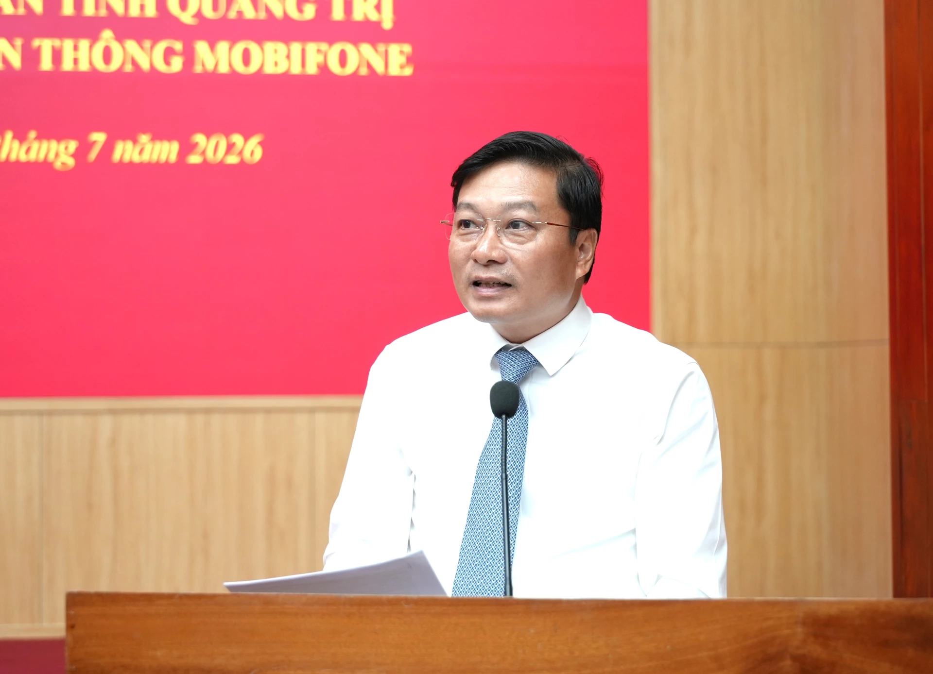 Đồng chí Lê Hồng Vinh, Chủ tịch UBND tỉnh phát biểu tại lễ ký kết - Ảnh: T.Đ
