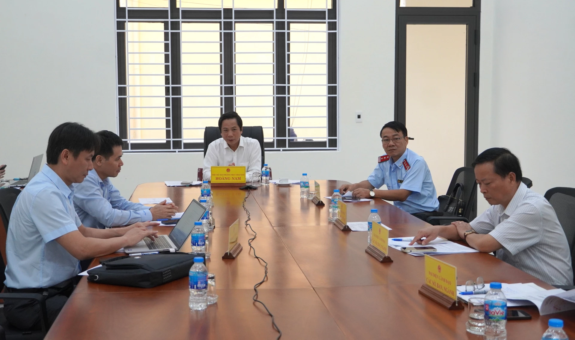 Đồng chí Hoàng Nam, Phó Chủ tịch Thường trực UBND tỉnh cùng chủ trì phiên tiếp công dân của đồng chí Chủ tịch UBND tỉnh - Ảnh: T.Đ