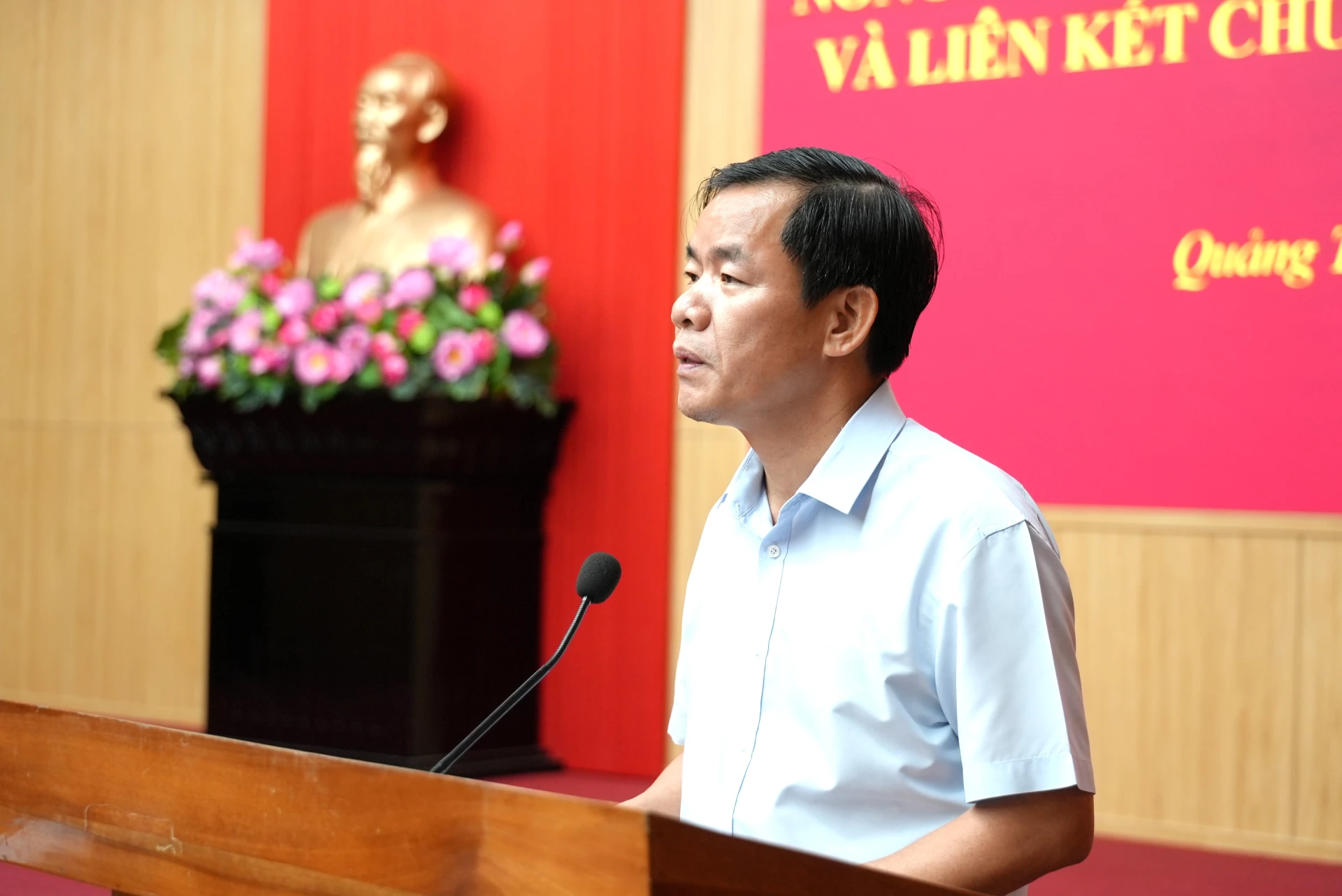 Đồng chí Nguyễn Văn Phương, Bí thư Tỉnh ủy nhấn mạnh yêu cầu về phát triển nông nghiệp xanh gắn với liên kết chuỗi giá trị một cách bền vững - Ảnh: T.Đ