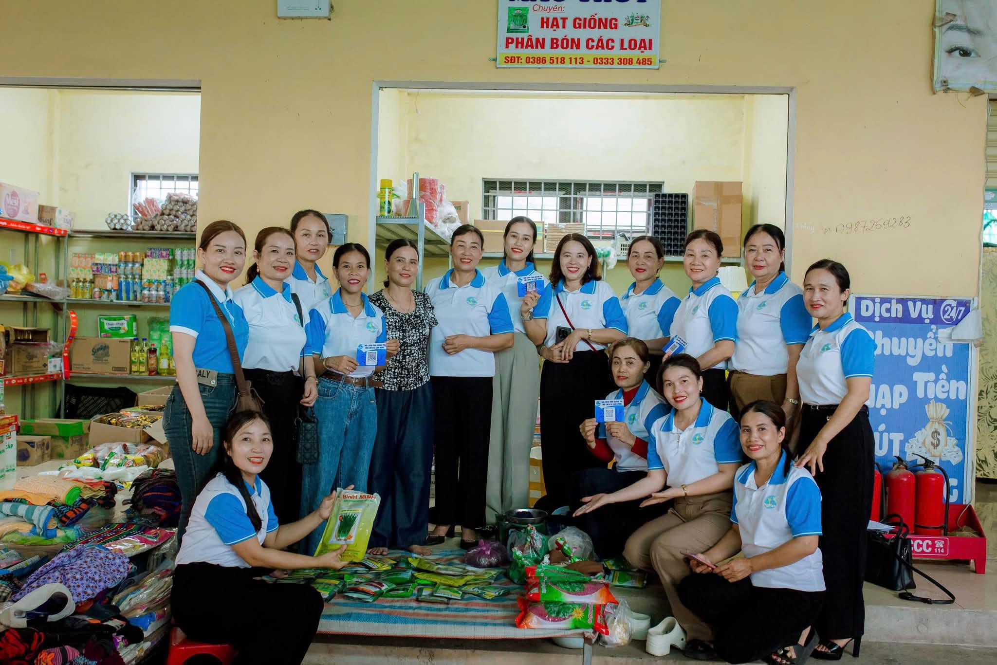 Các mô hình “chợ số” được triển khai hiệu quả trong toàn tỉnh - Ảnh: Hội LHPN xã Cam Hồng
