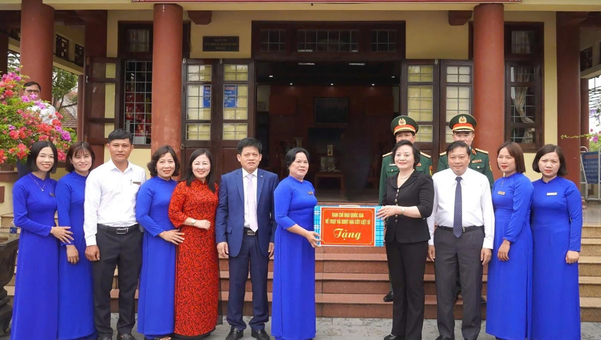 Viết tiếp bài ca hòa bình