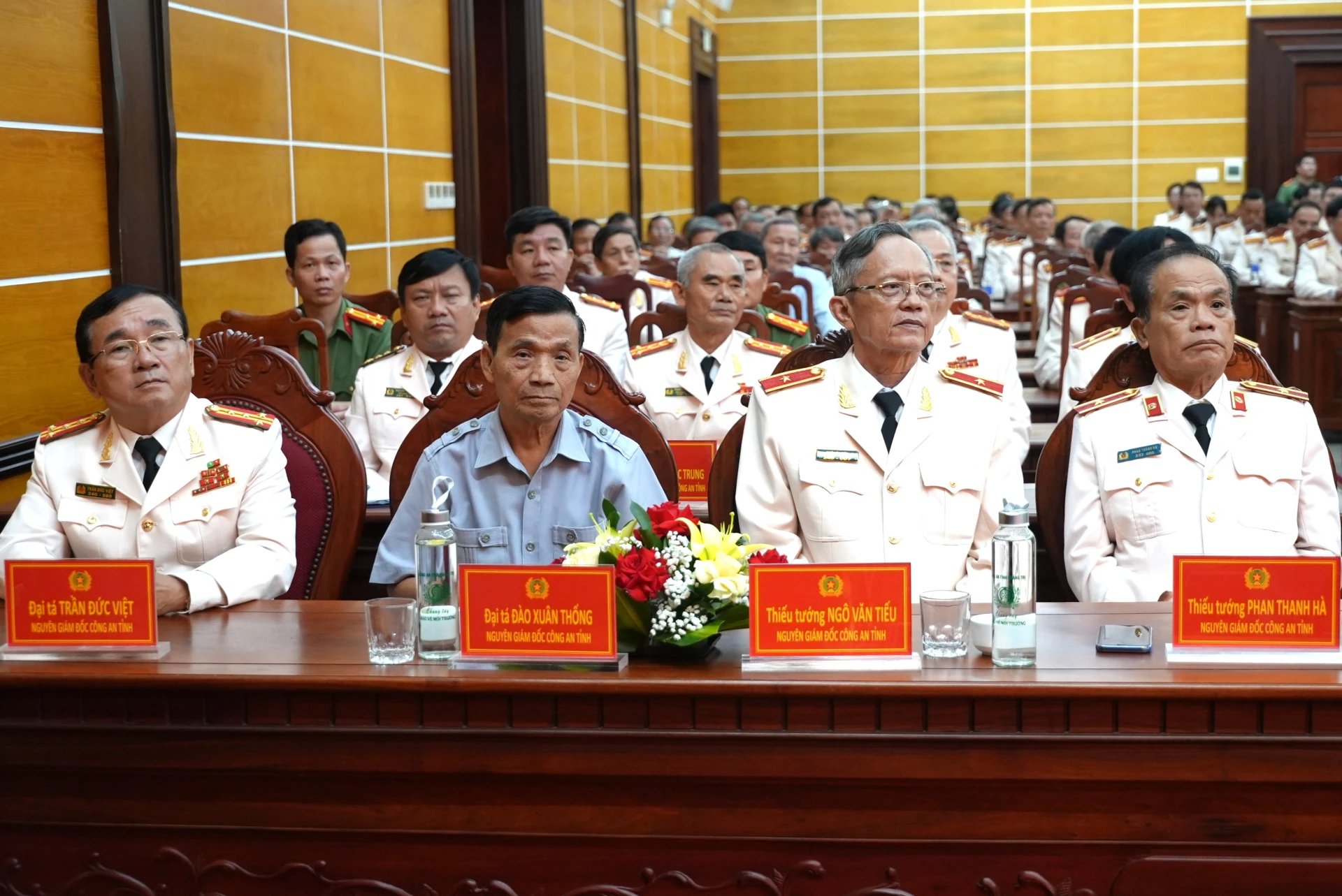 Các đại biểu tham dự lễ kỷ niệm - Ảnh: T.Đ