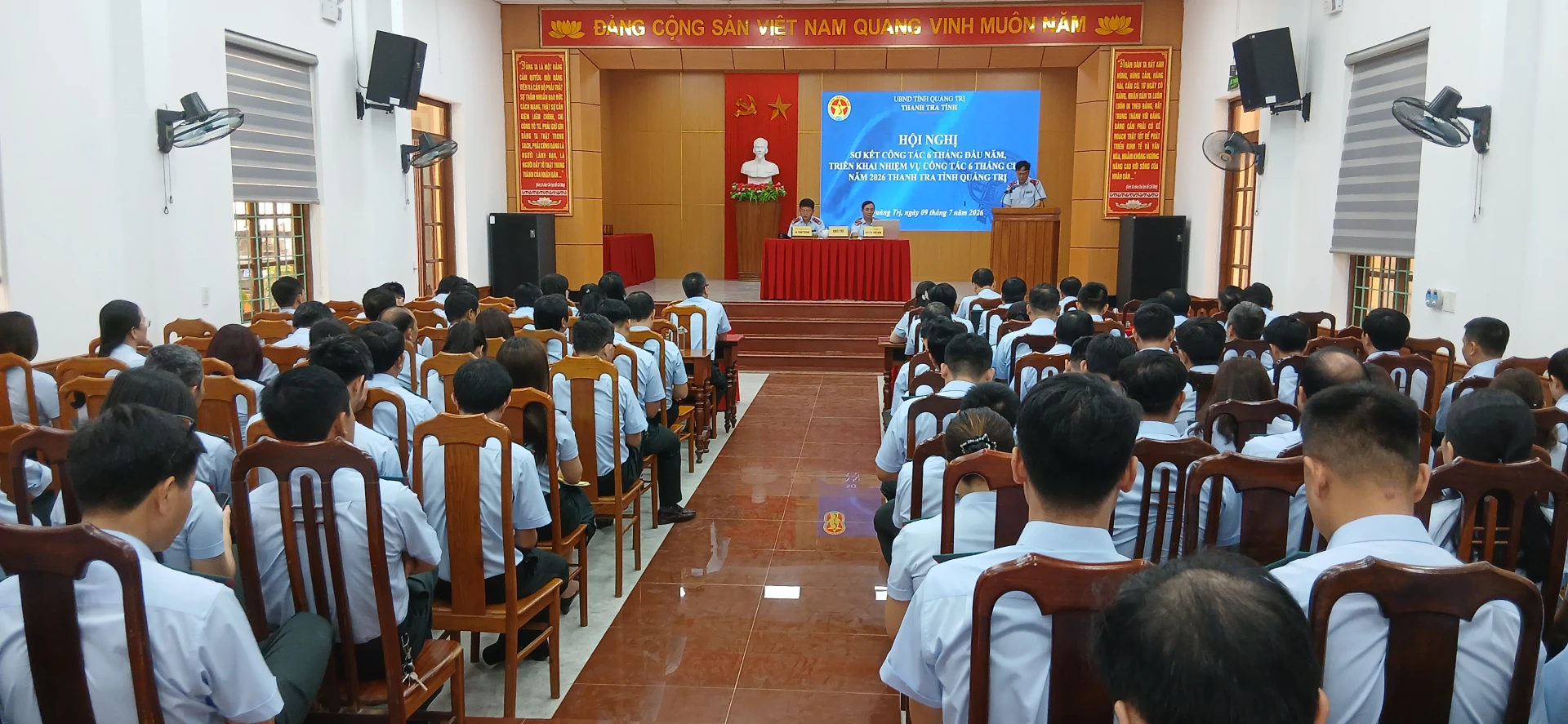 Ảnh: H.Đ Quang cảnh Hội nghị.