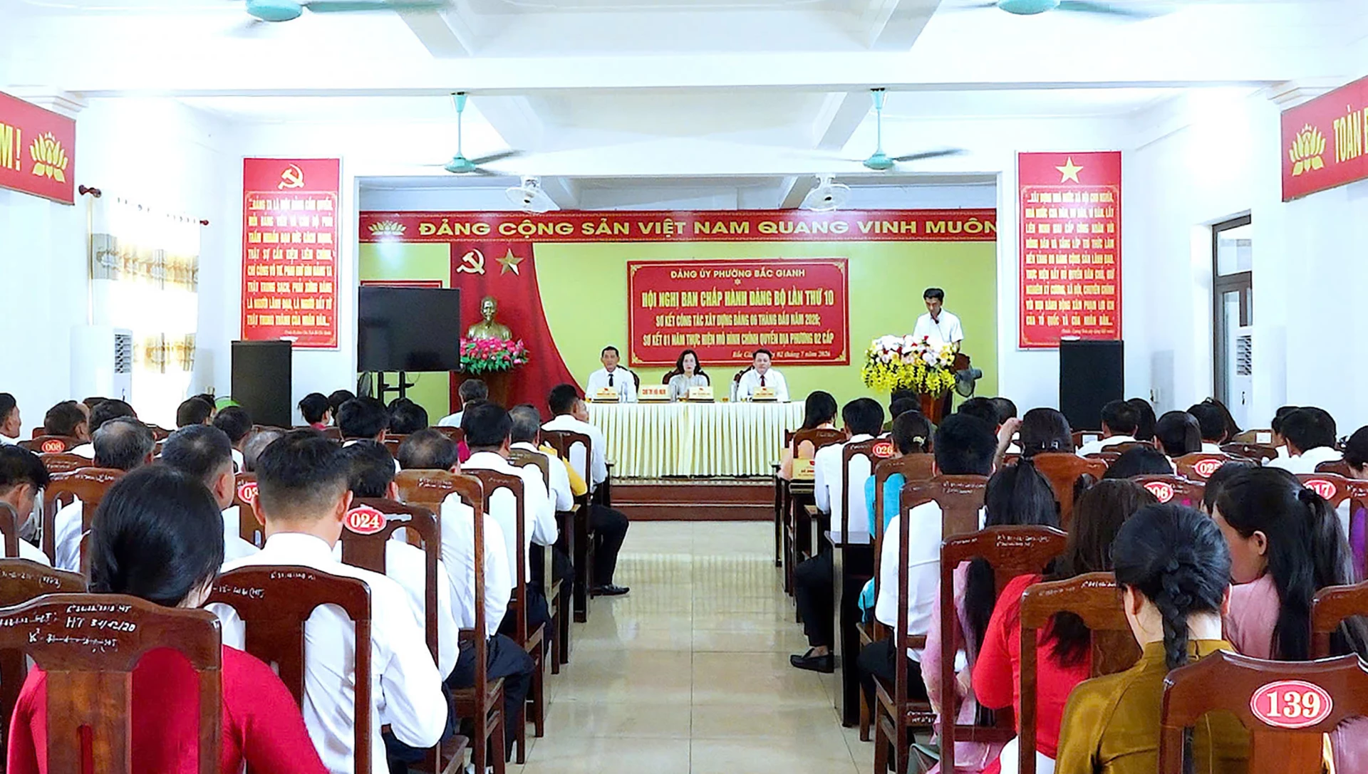 Quang cảnh hội nghị - Ảnh: N.M