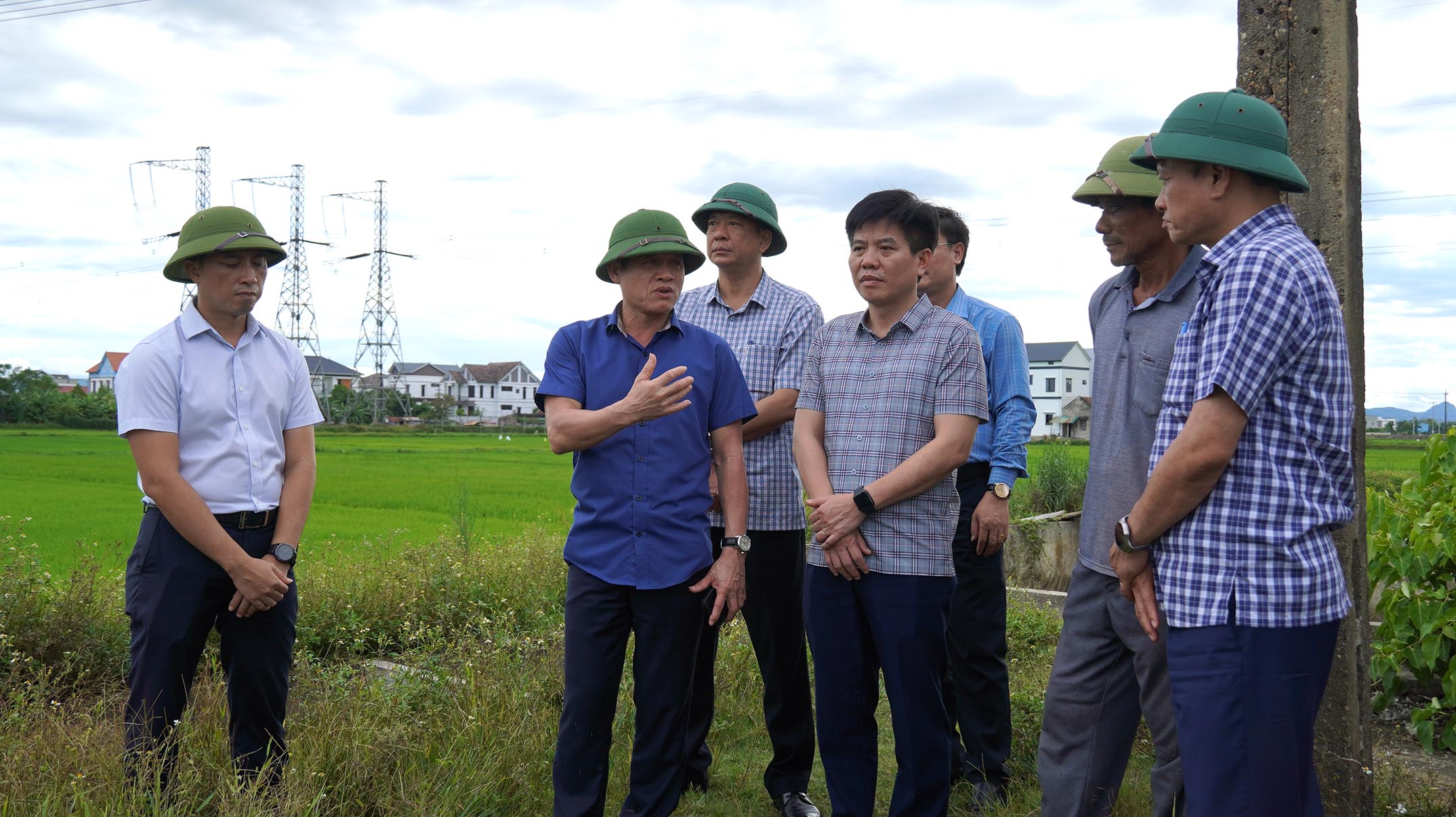 Đồng chí - C.H