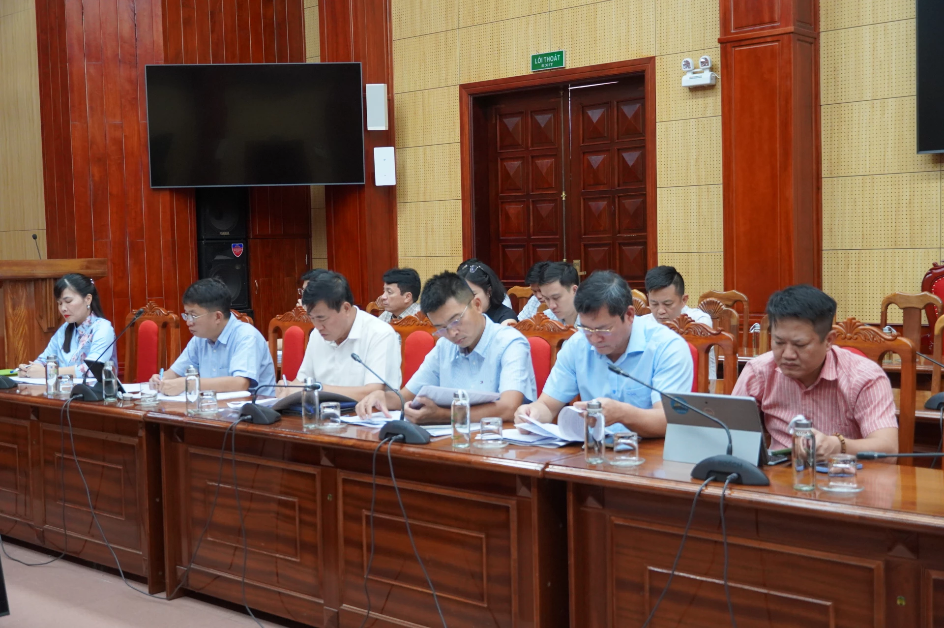 Các đại biểu tham dự buổi làm việc - Ảnh: Đ.A