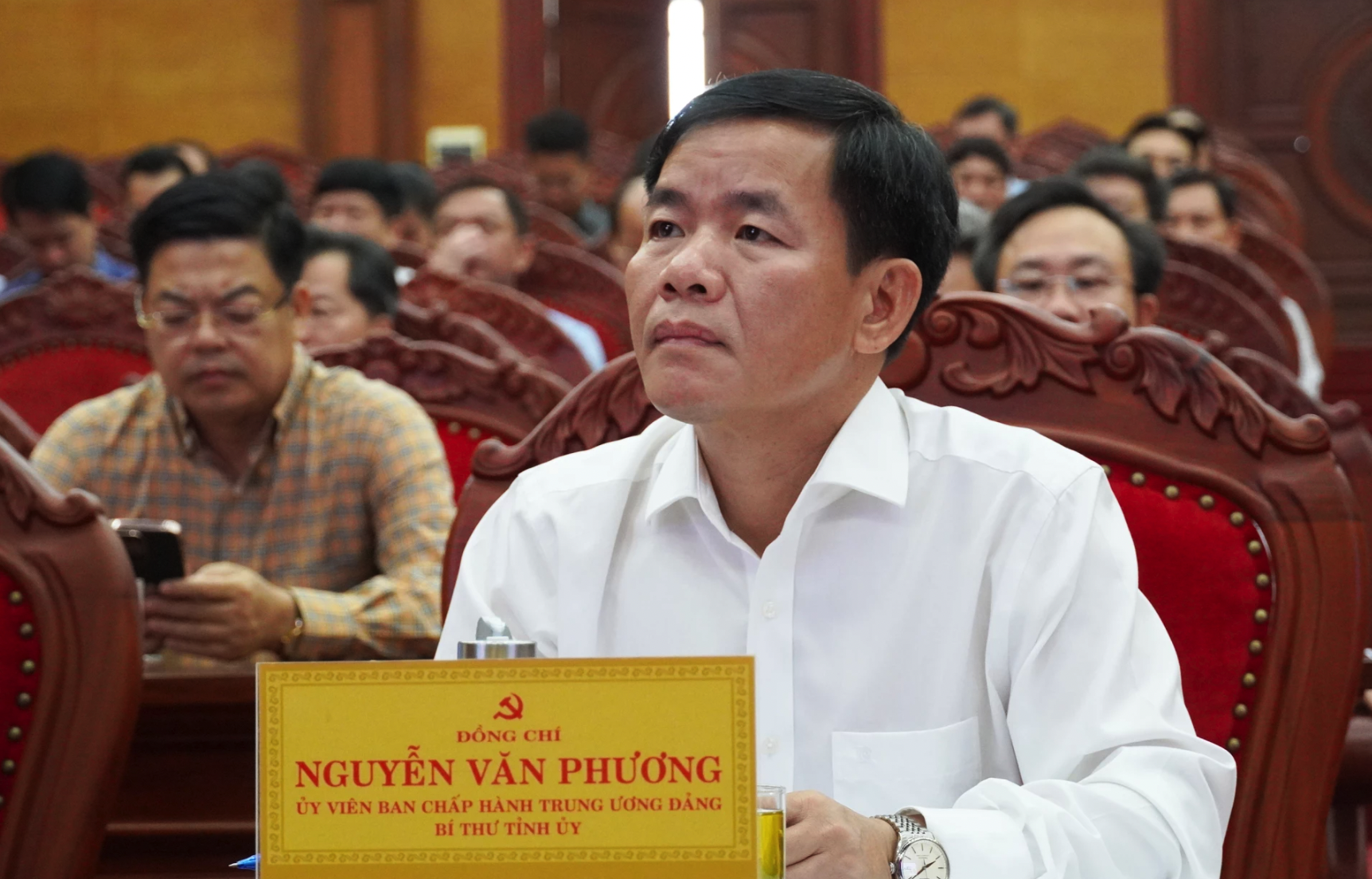 Đồng chí Nguyễn Văn Phương, Bí thư Tỉnh ủy tham dự hội nghị tại điểm cầu Tỉnh ủy Quảng Trị - Ảnh: X.P