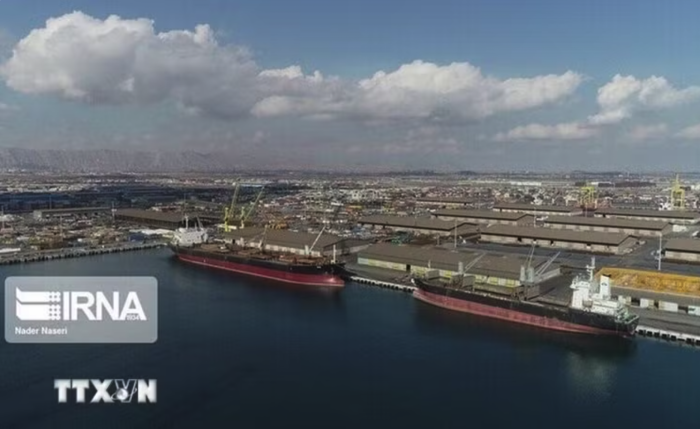 Iran đưa ra yêu cầu mới đối với tàu thuyền qua eo biển Hormuz