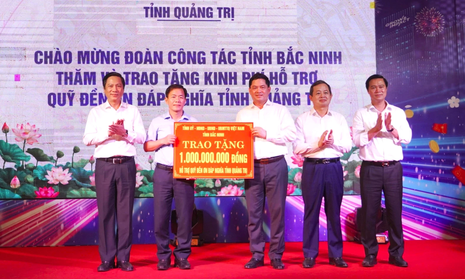 Đoàn công tác tỉnh Bắc Ninh tri ân các anh hùng liệt sĩ tại Quảng Trị