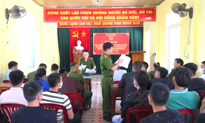 Đưa pháp luật đến gần dân