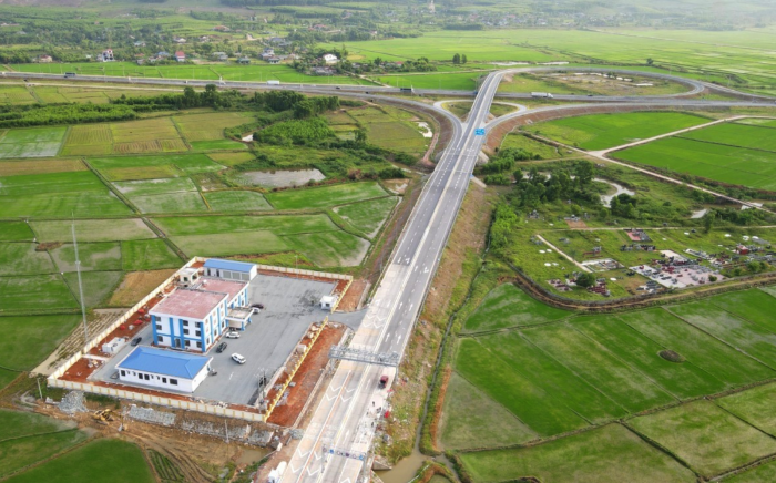 Thu phí 5 dự án cao tốc đoạn Bãi Vọt-Cam Lộ