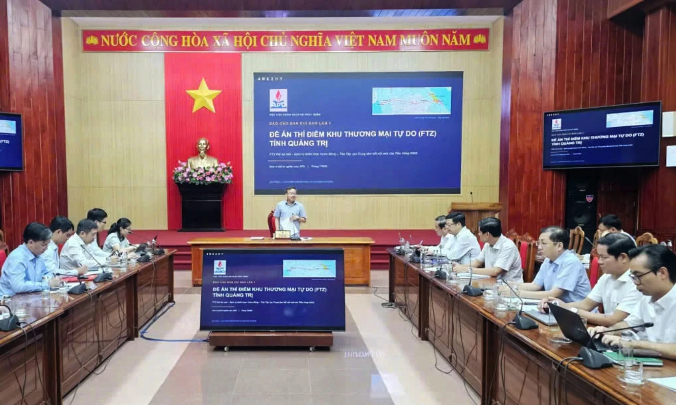 Khẩn trương hoàn thiện đề án thí điểm Khu Thương mại tự do tỉnh Quảng Trị