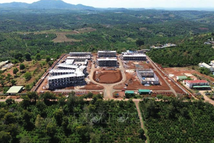 Kịp thời tháo gỡ, hoàn thành 100 trường học trước ngày 30/8