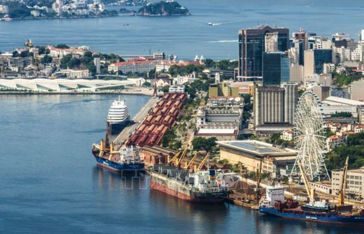 Quang cảnh cảng hàng hóa tại Rio de Janeiro, Brazil. Ảnh: THX/TTXVN phát