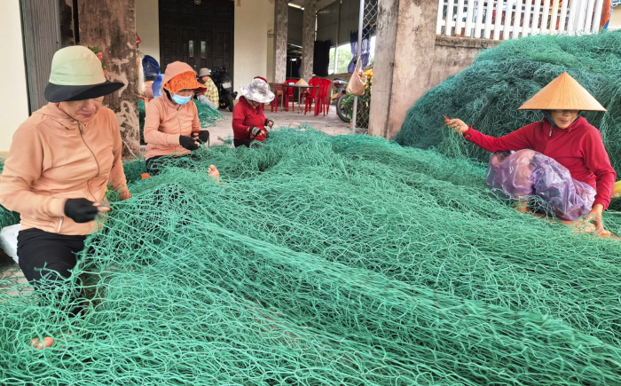Sinh kế nơi làng biển