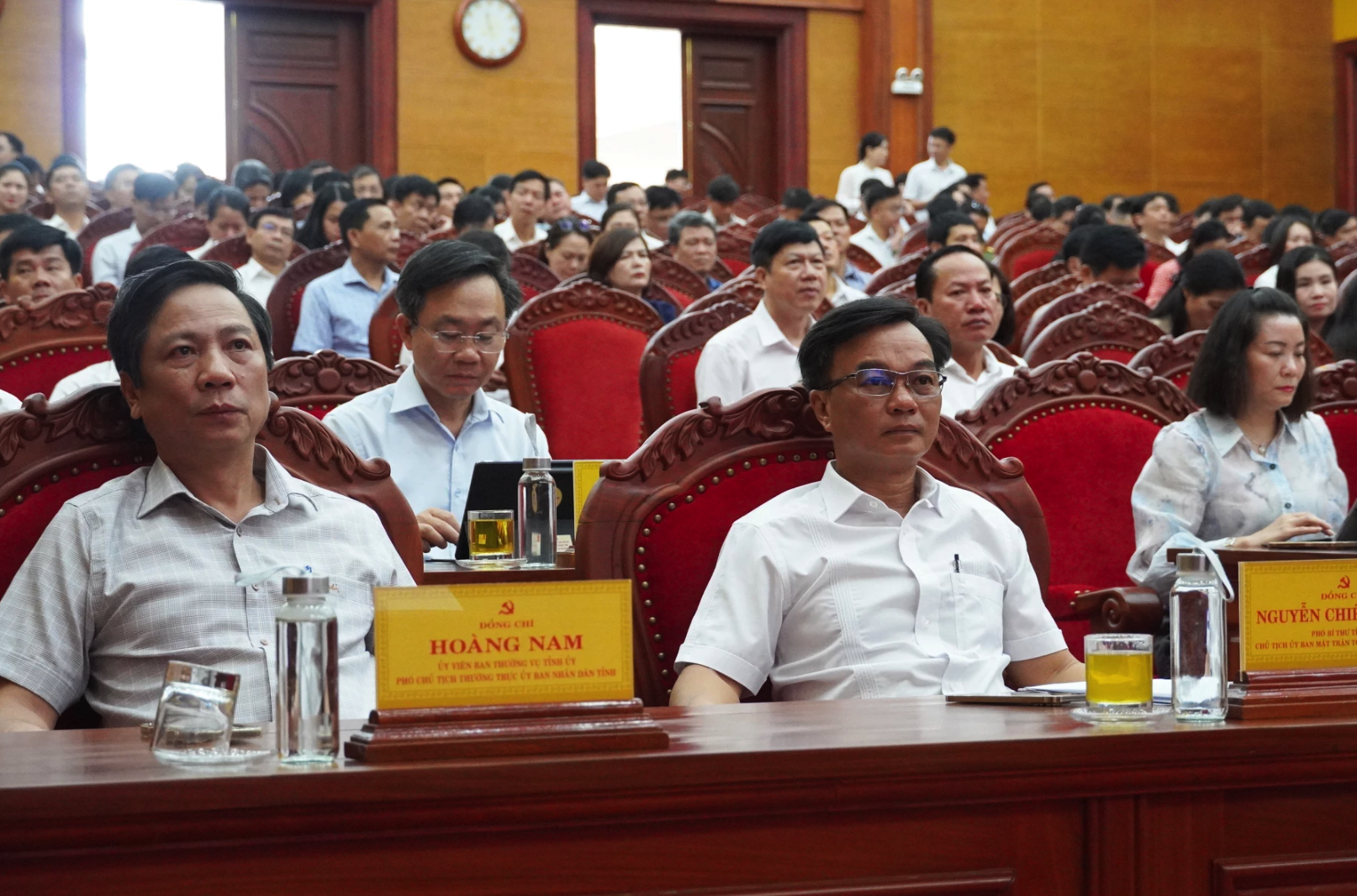 Các đại biểu tham dự hội nghị tại điểm cầu Tỉnh ủy Quảng Trị - Ảnh: X.P