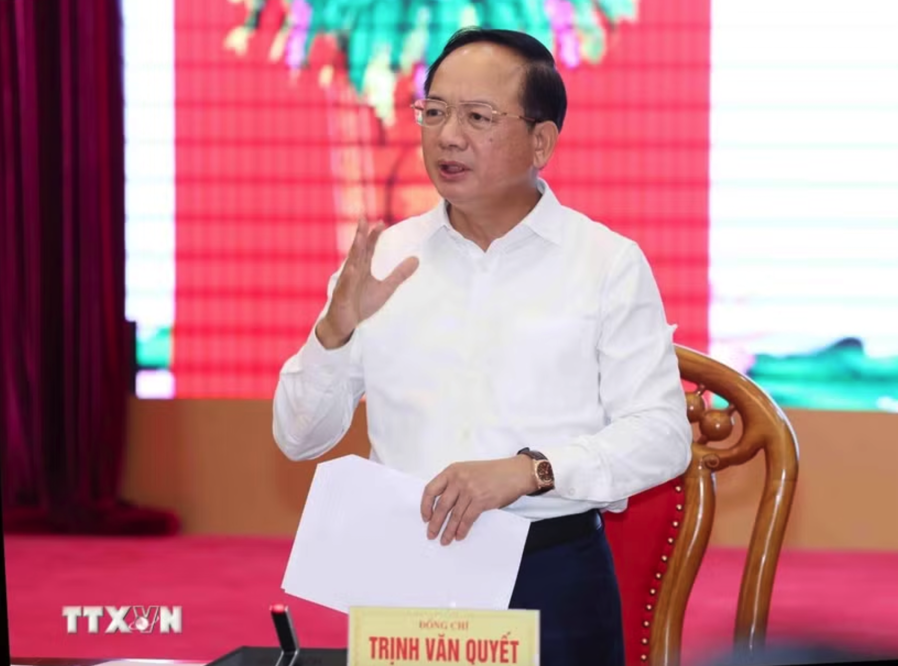 Đồng chí Trịnh Văn Quyết, Ủy viên Bộ Chính trị, Bí thư Trung ương Đảng, Trưởng ban Tuyên giáo và Dân vận Trung ương phát biểu chỉ đạo buổi làm việc. (Ảnh: Phương Hoa/TTXVN)