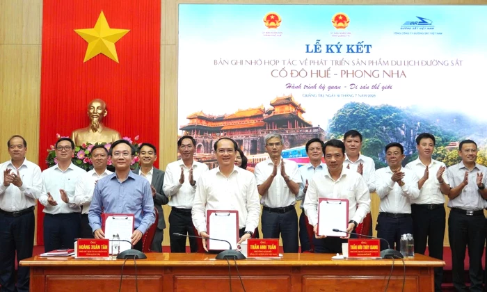 Hội thảo phát triển sản phẩm du lịch đường sắt Cố đô Huế-Phong Nha