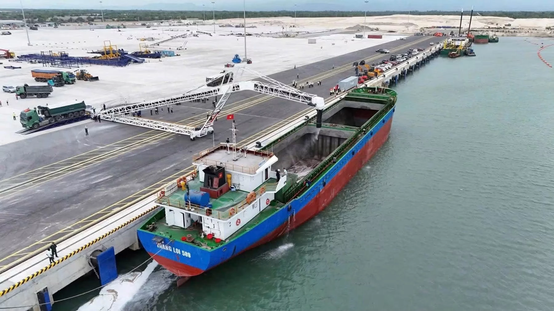 Chuyến tàu đầu tiên cập cảng Mỹ Thủy ngày 15/7/2026 - NL