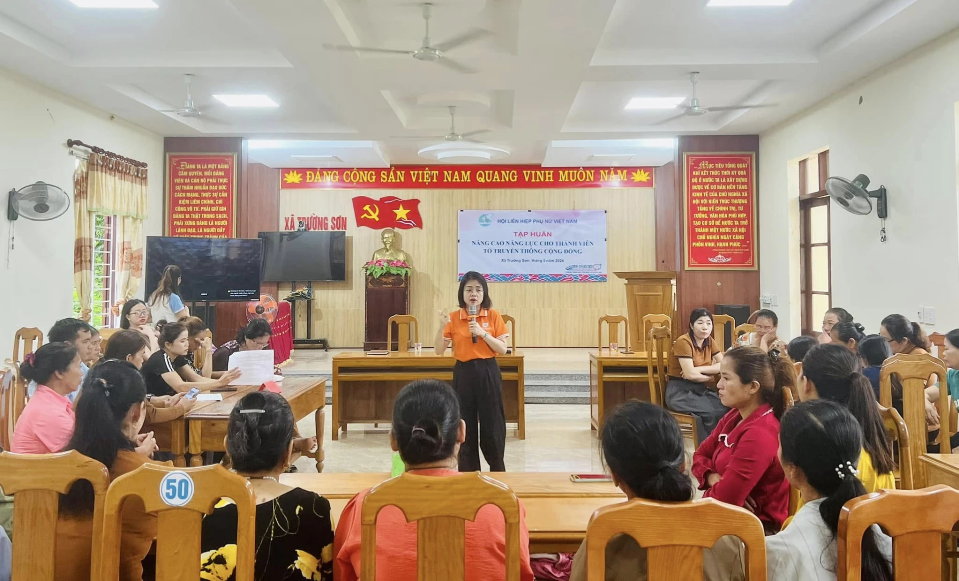 Các tổ truyền thông cộng đồng được tham gia nhiều lớp tập huấn nâng cao năng lực - Ảnh: Hội LHPN tỉnh
