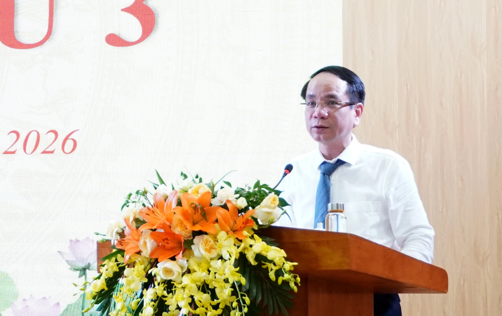 Đồng chí Bí thư Đảng ủy phường Đồng Hới Phan Mạnh Hùng phát biểu chỉ đạo tại kỳ họp - Ảnh: H.Tr.
