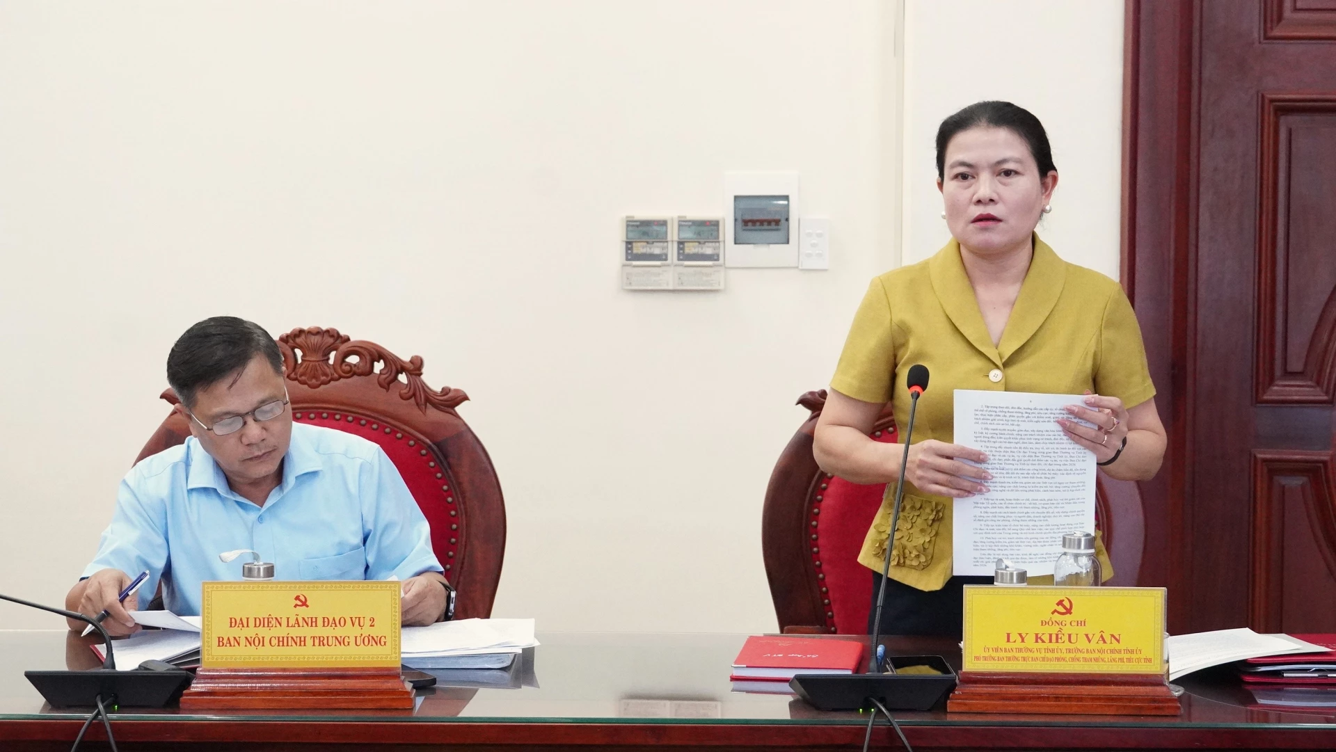 Đại diện lãnh đạo Ban Nội chính Tỉnh ủy phát biểu tại hội nghị - Ảnh: Q.V
