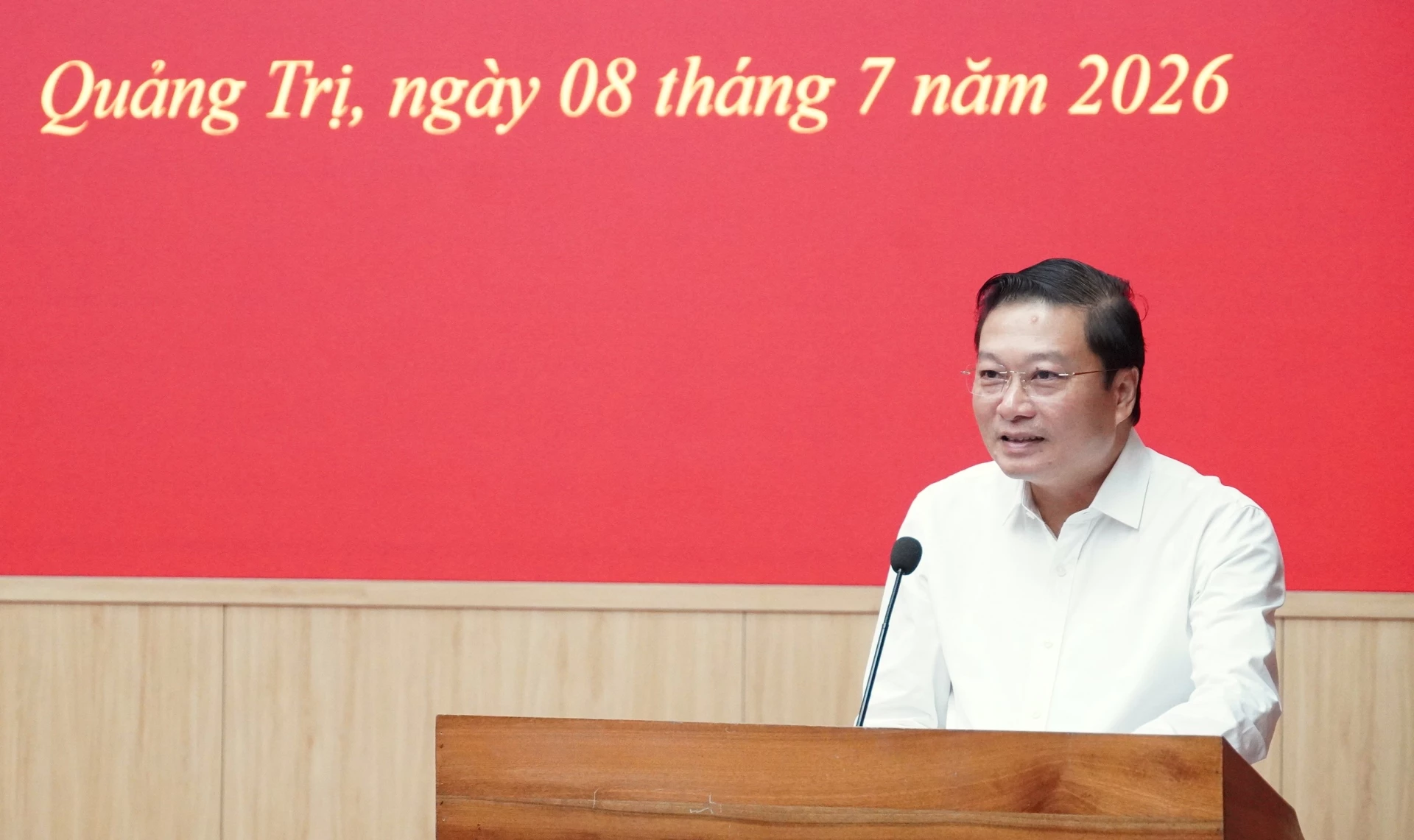 Đồng chí Lê Hồng Vinh, Chủ tịch UBND tỉnh phát biểu tại tọa đàm - Ảnh: Q.V
