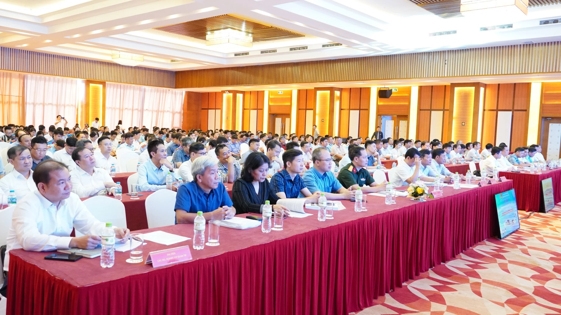 Đại biểu tham dự hội nghị - Ảnh: Q.V