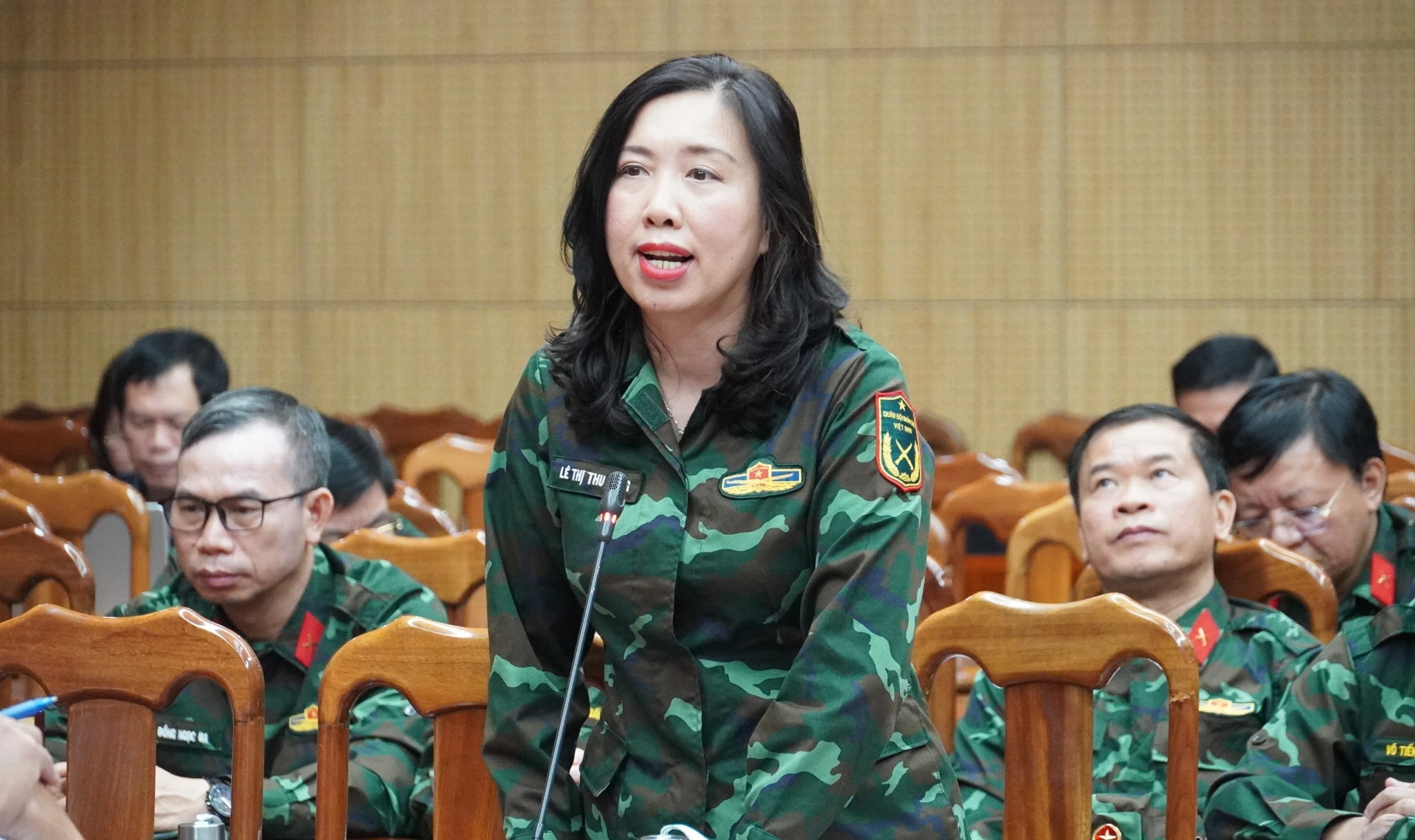 Đại biểu phát biểu thảo luận tại tọa đàm - Ảnh: Q.V