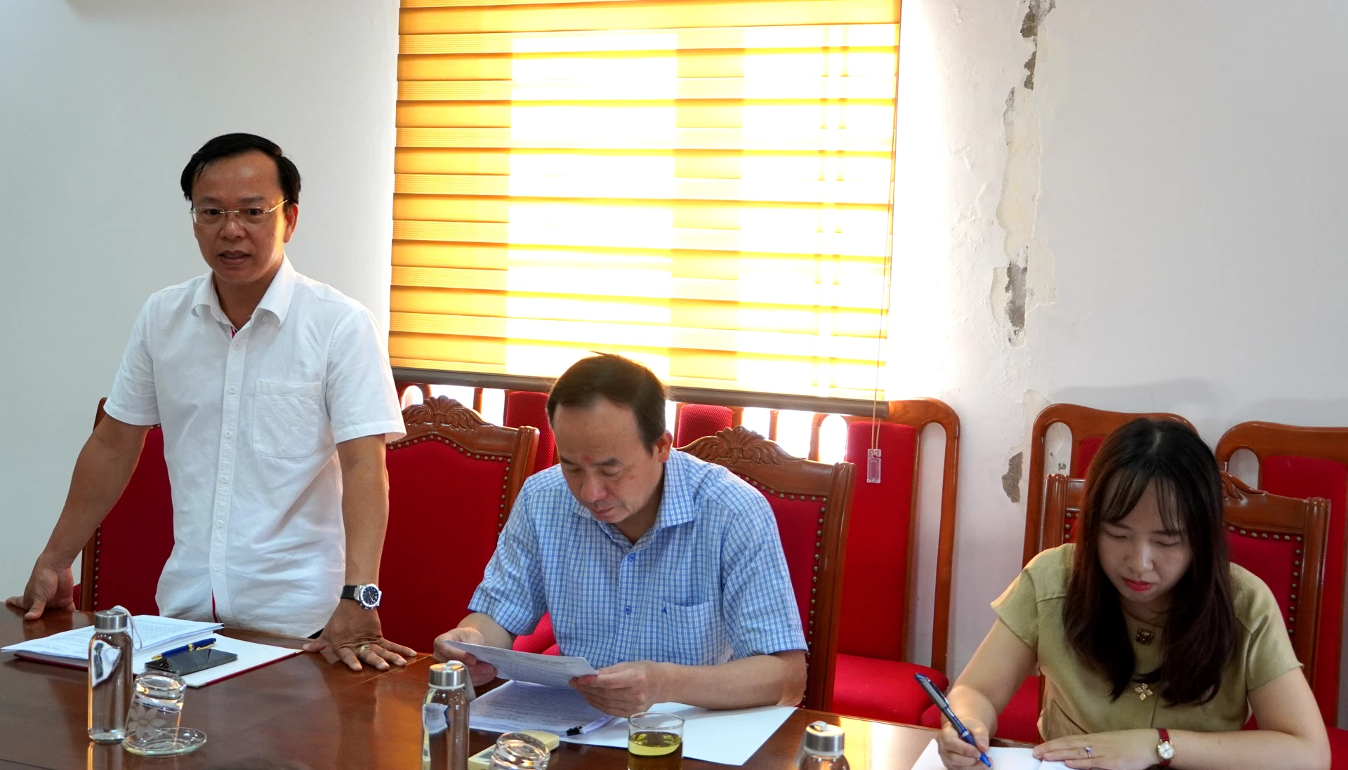 Đại diện lãnh đạo Sở Nội vụ phát biểu ý kiến - Ảnh: H.Tr.
