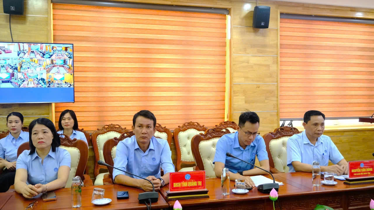 Các đại biểu tham dự buổi lễ - Ảnh: Thùy Trang