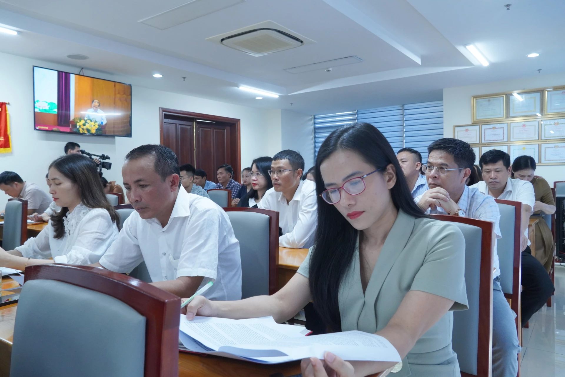 Các đại biểu dự hội nghị - Ảnh: HL