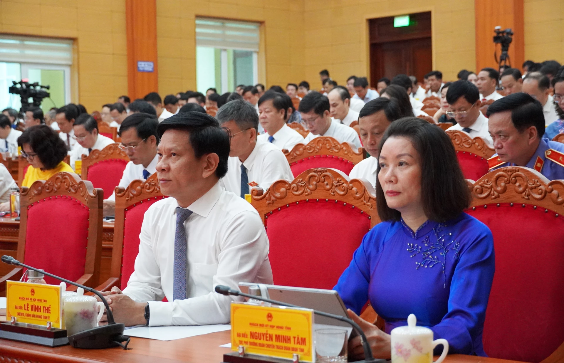 Các đại biểu tham dự kỳ họp - Ảnh: X.P