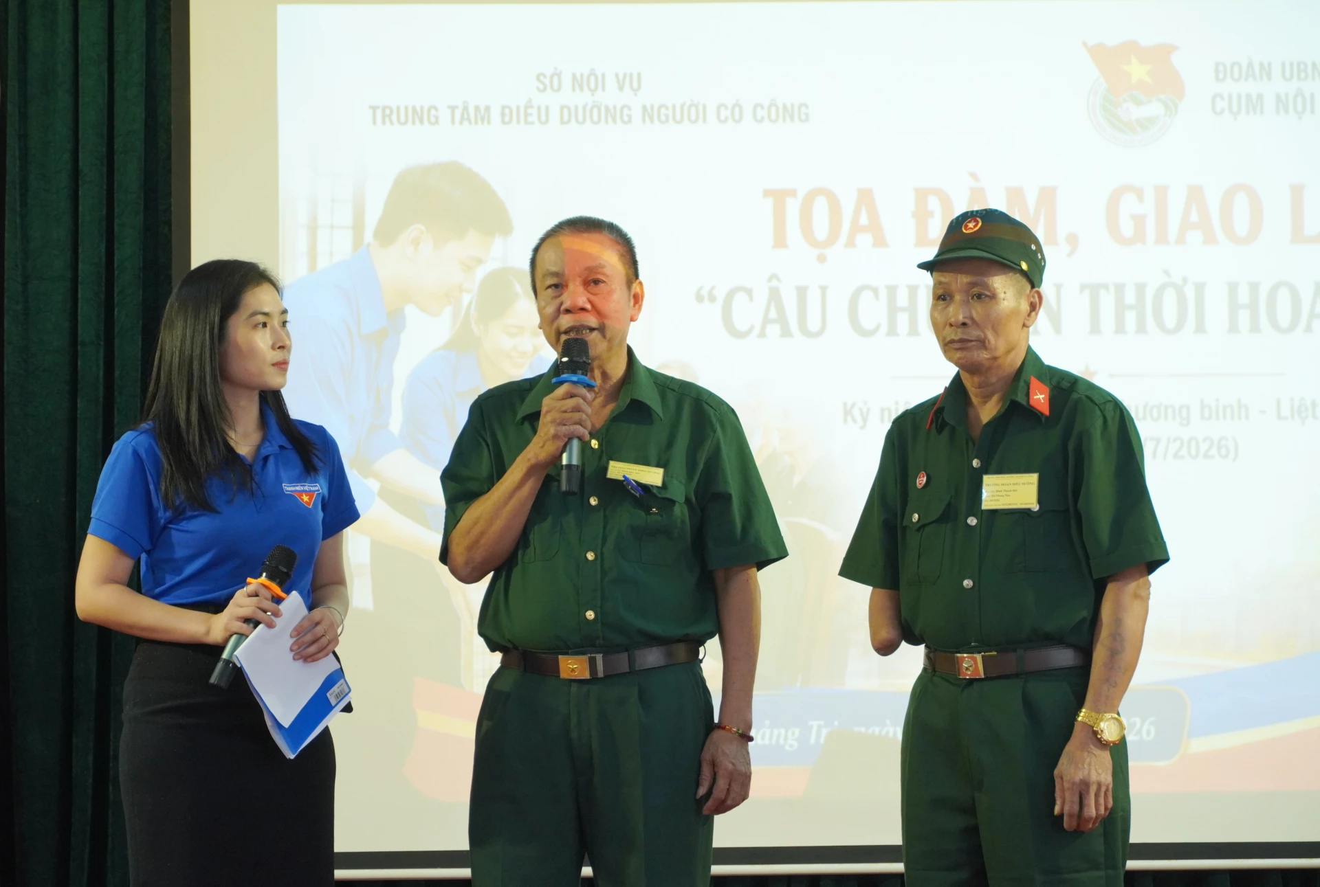 Các nhân chứng lịch sử chia sẻ kỷ niệm về một thời hoa lửa với chương trình - Ảnh: HL