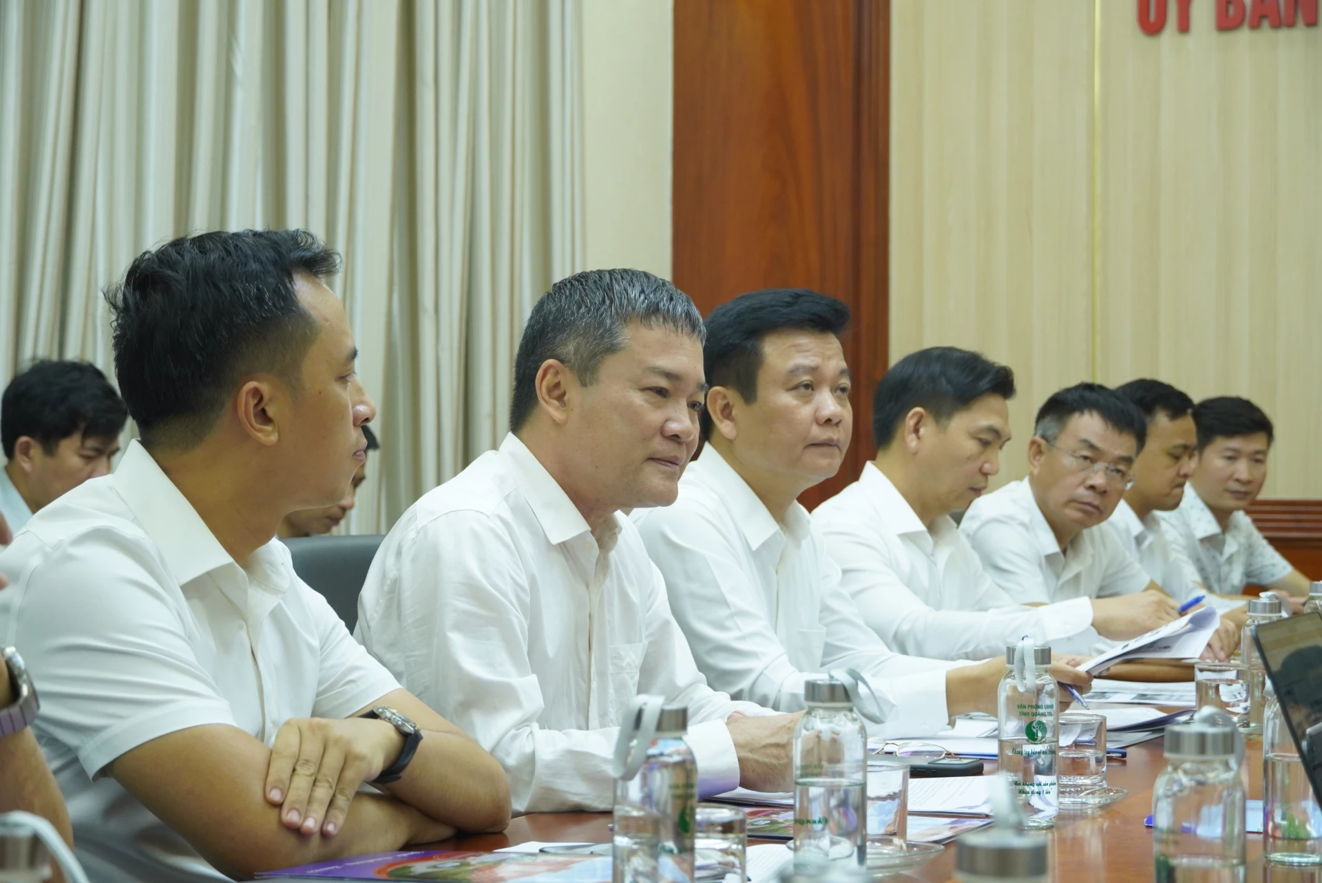 Các đại biểu dự buổi làm việc - Ảnh: HL
