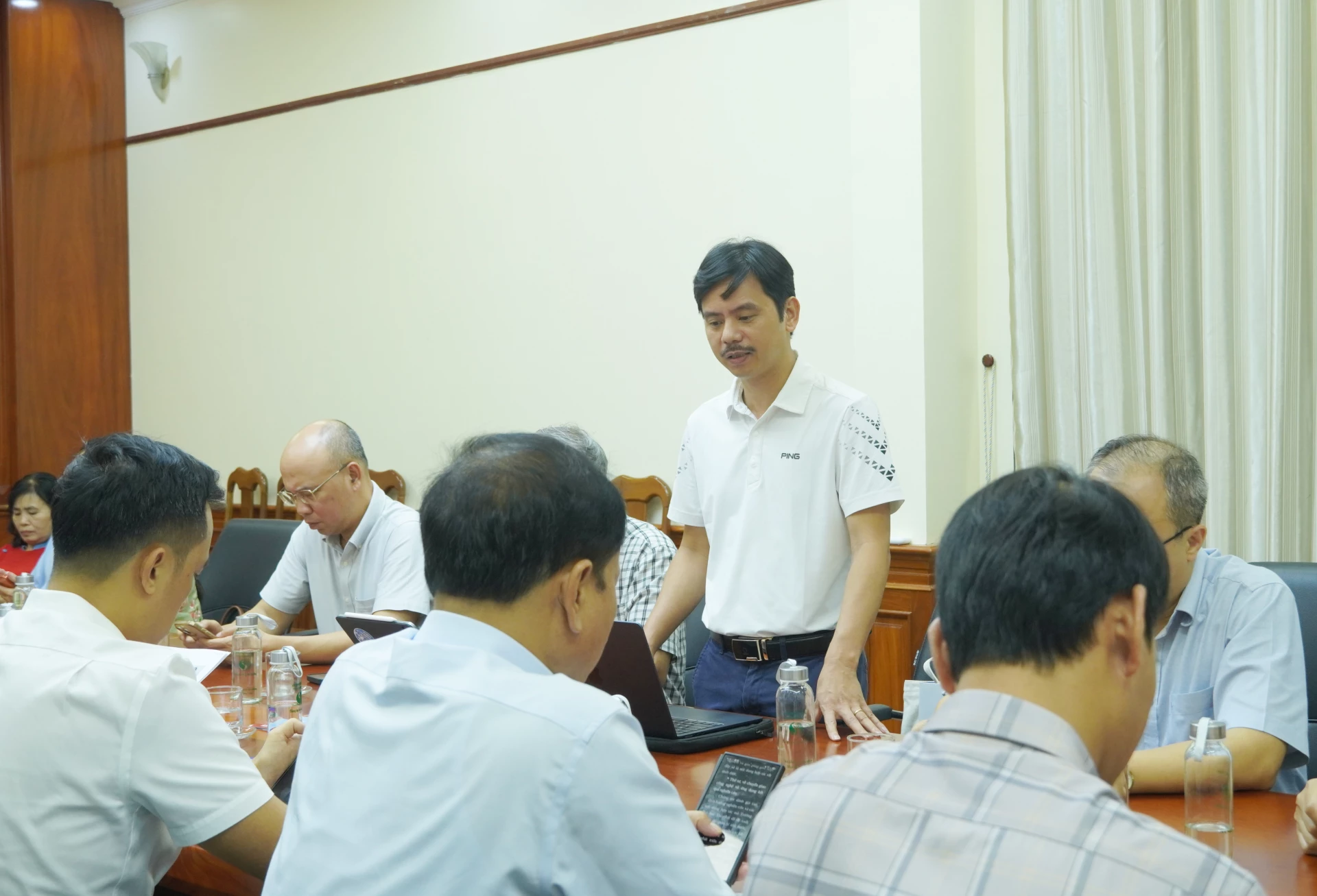 Đại diện Trường đại học Thủy lợi đề xuất các nhóm nội dung hợp tác với tỉnh - Ảnh: HL
