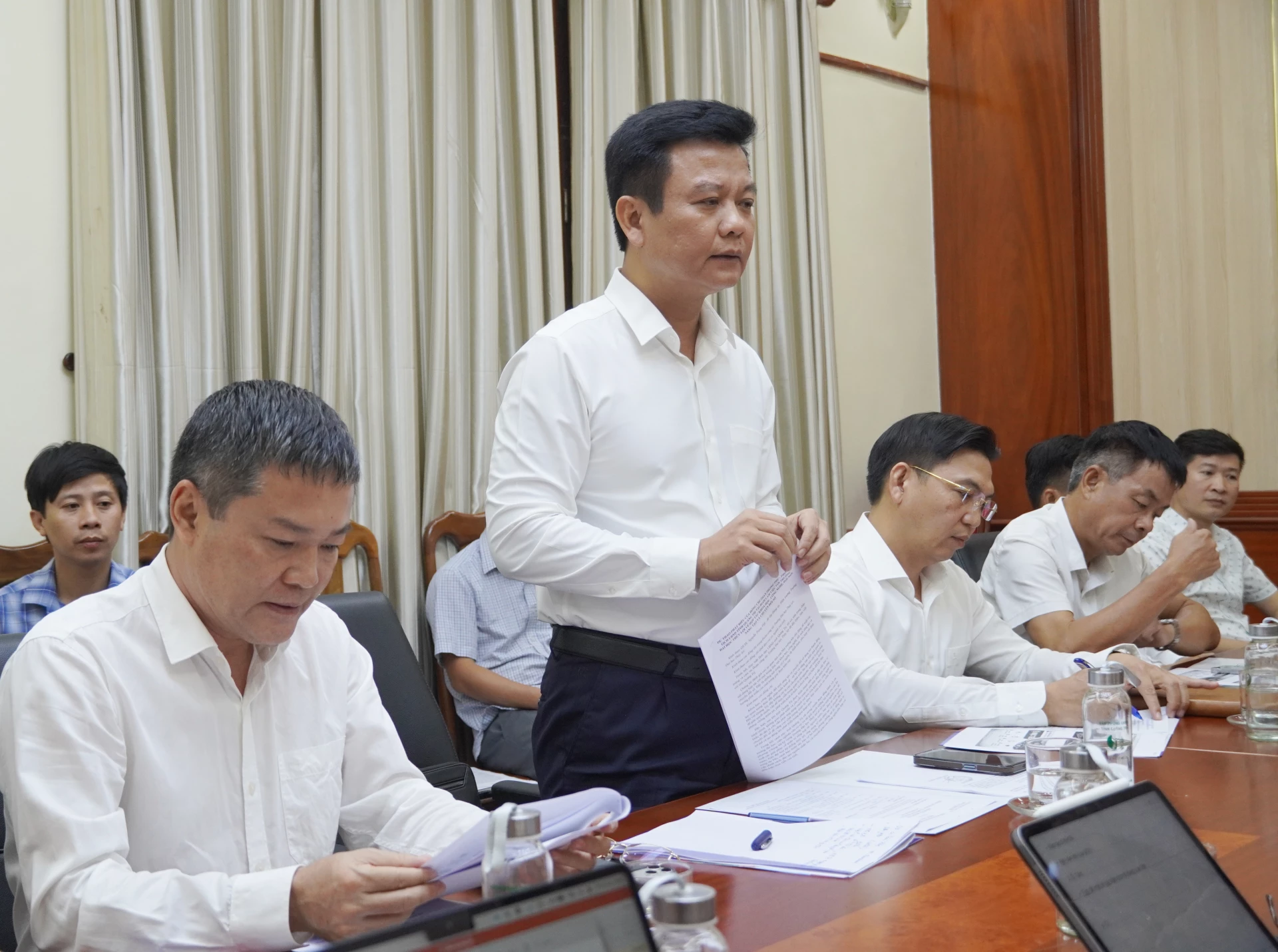 Lãnh đạo Sở Sở Nông nghiệp và Môi trường phát biểu tại buổi làm việc - Ảnh: HL