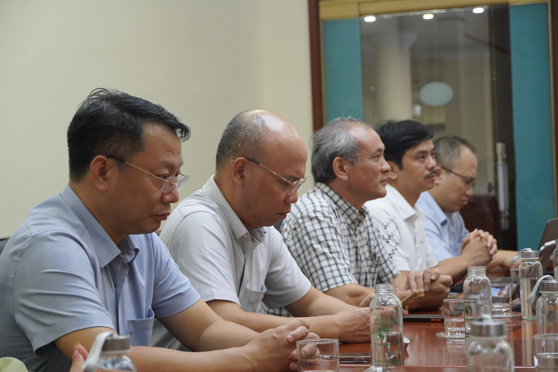 Các đại biểu dự buổi làm việc - Ảnh: HL