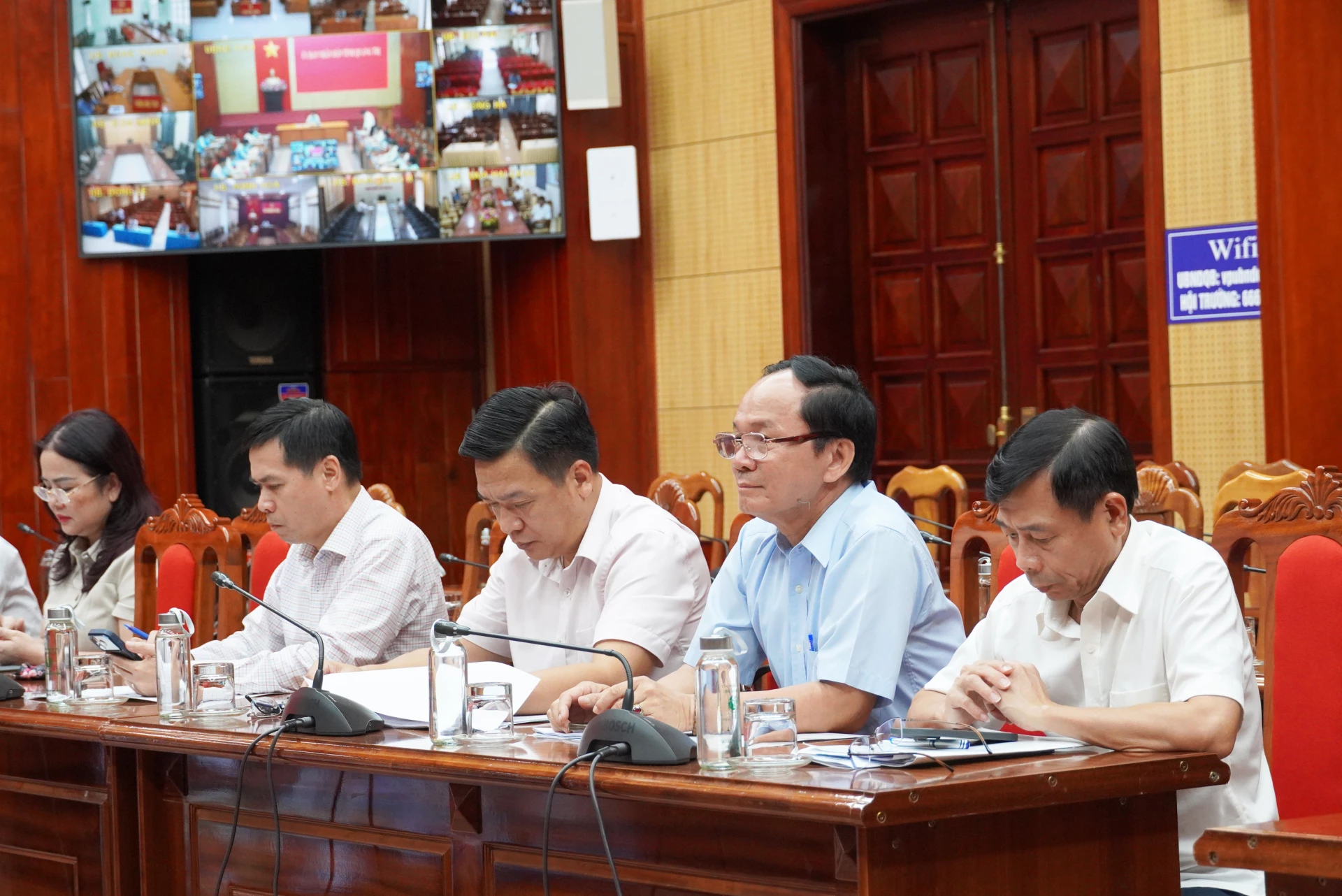 Các đại biểu tham dự cuộc họp - Ảnh: X.P

