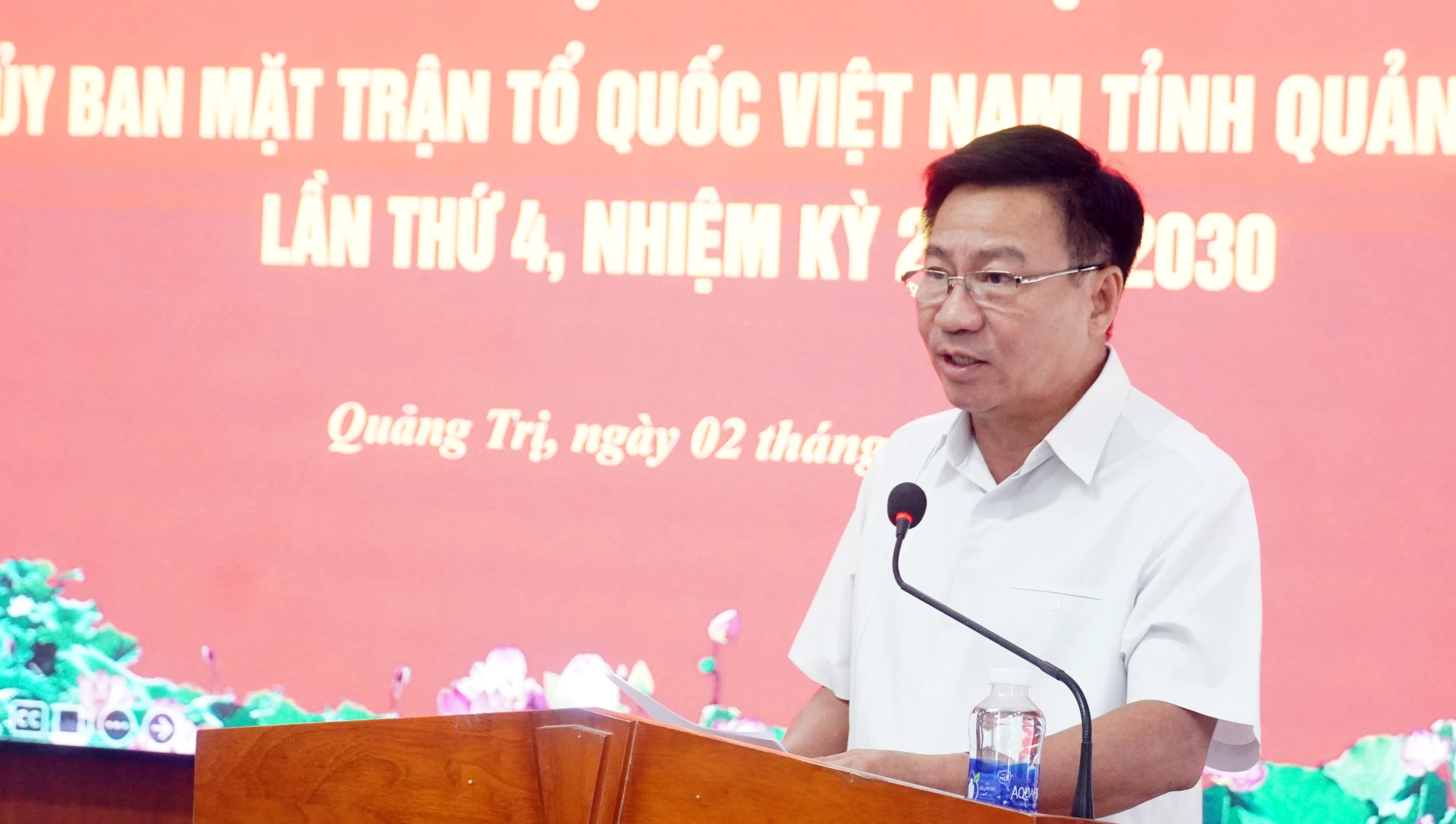Đồng chí Đào Mạnh Hùng, Ủy viên Ban Thường vụ Tỉnh ủy, Phó Chủ tịch Thường trực Ủy ban MTTQ Việt Nam tỉnh phát biểu tại hội nghị - Ảnh: N.M